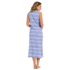 Hihaton_pitka_yopaita_vaaleansininen